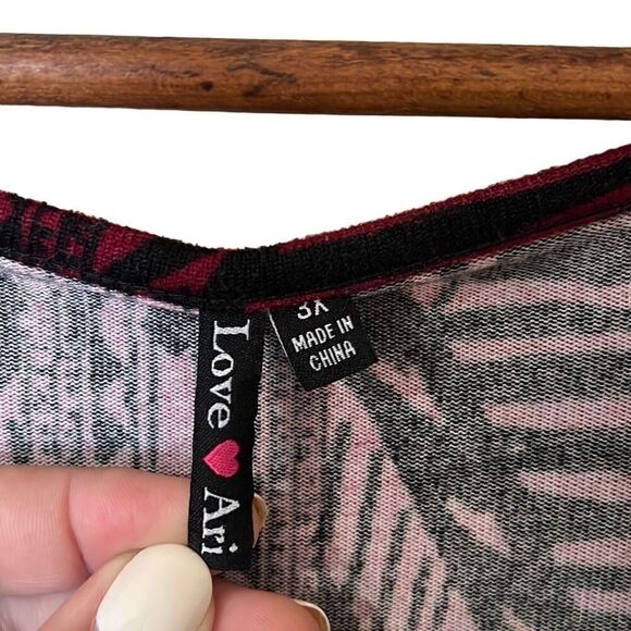 Love Ari Scoop Neck Midi Dress - Picture 5 of 8